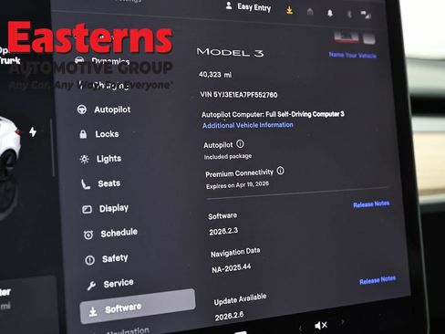 Used 2023 Tesla Model 3 Standard Range image 18