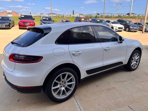 Used 2018 Porsche Macan w/ Premium Package Plus AWD/4WD image 5
