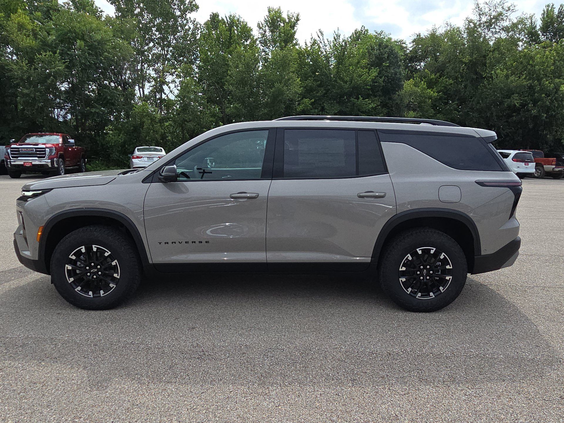 New 2026 Chevrolet Traverse Z71 w/ Enhanced Driving Package AWD/4WD image 5