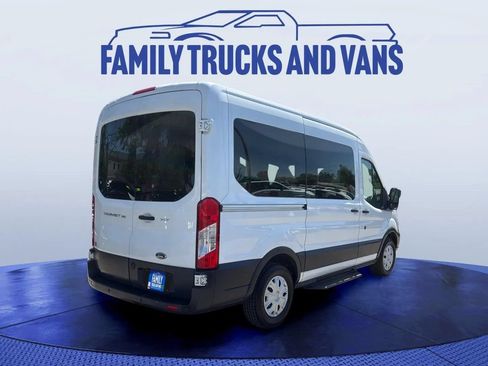 Used 2017 Ford Transit 150 XLT RWD image 5