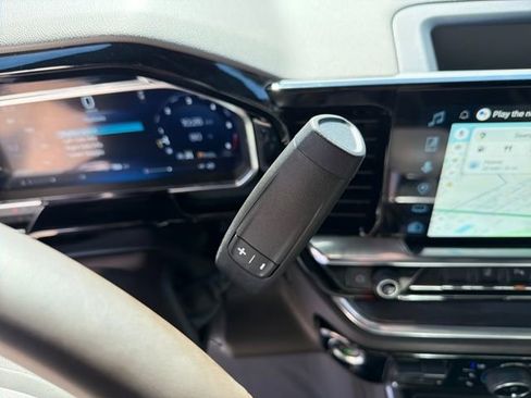 Used 2026 Chevrolet Silverado 2500 LTZ w/ LTZ Convenience Package image 27