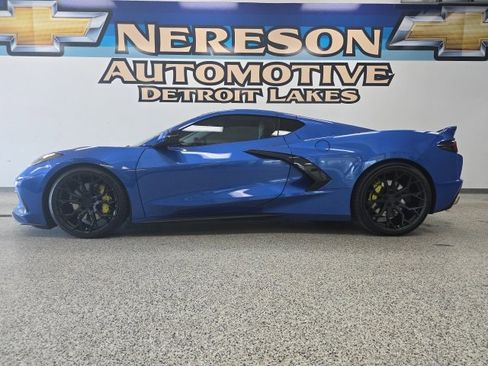 Used 2022 Chevrolet Corvette Stingray Premium Cpe w/ Z51 Performance Package image 4