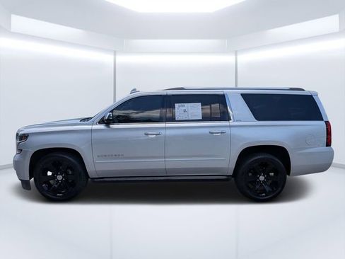 Used 2016 Chevrolet Suburban LTZ RWD image 6