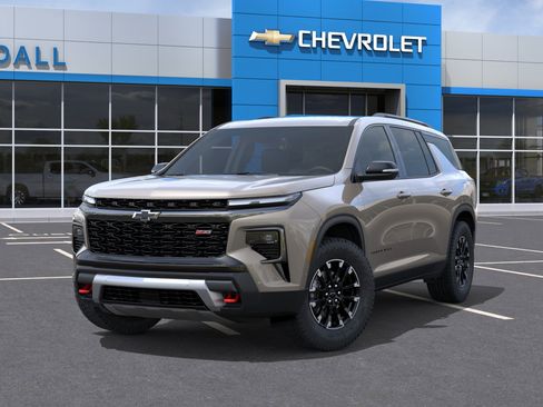 New 2026 Chevrolet Traverse Z71 w/ Enhanced Driving Package AWD/4WD image 6