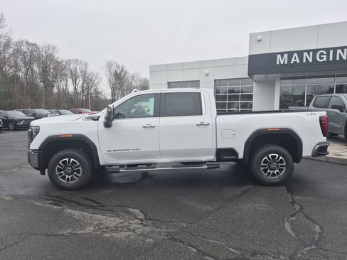 New 2026 GMC Sierra 2500 SLT w/ SLT Premium Package AWD/4WD image 2