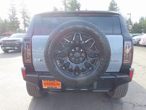 Used 2024 GMC Hummer EV 2X image 7