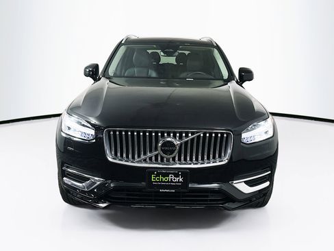 Used 2024 Volvo XC90 B6 Plus image 2