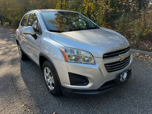 Used 2016 Chevrolet Trax LS image 4