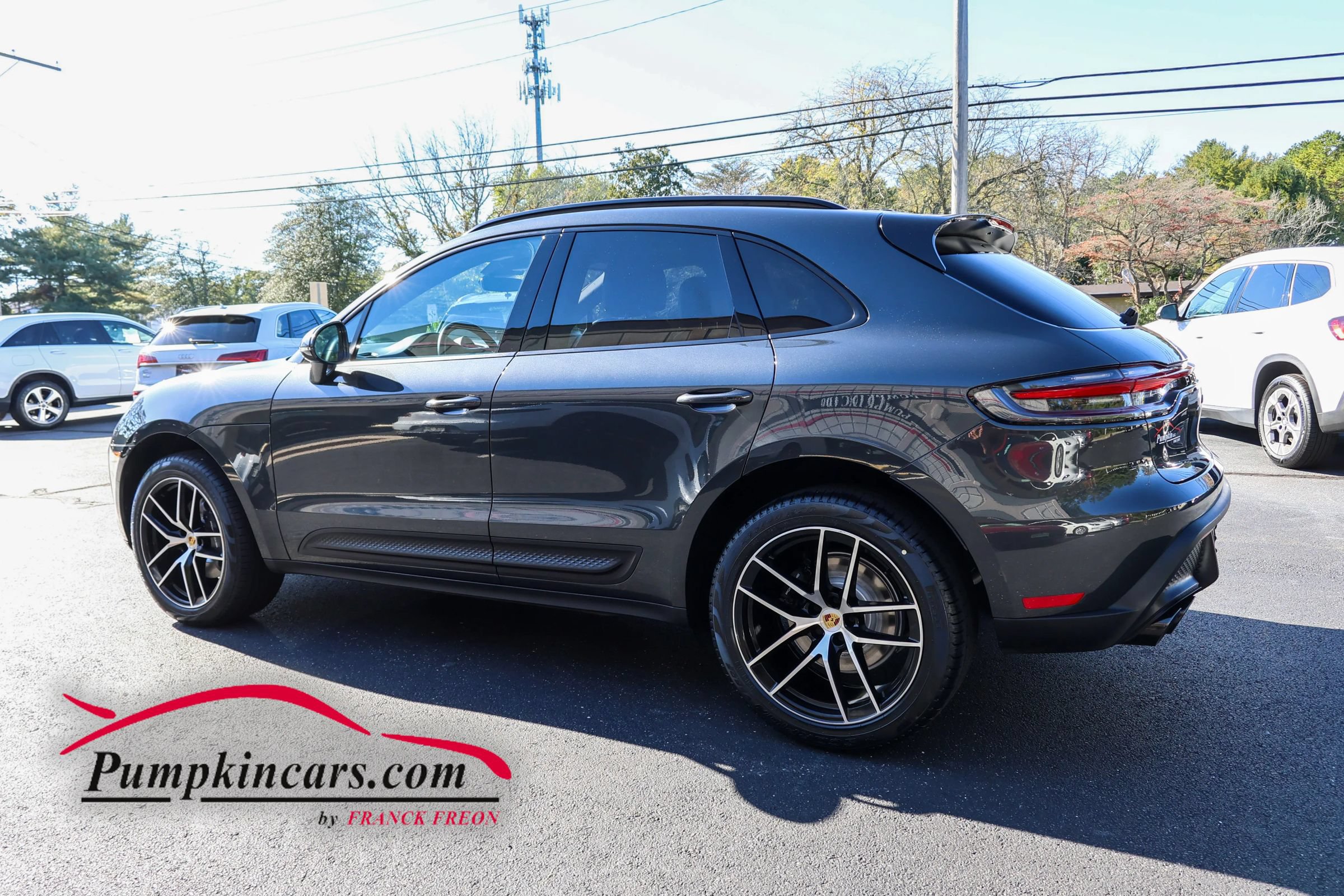 Used 2023 Porsche Macan AWD/4WD image 4