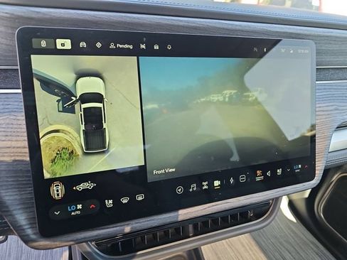 Used 2022 Rivian R1T Adventure AWD/4WD image 18