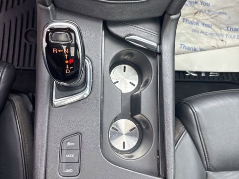 Used 2017 Cadillac XT5 Platinum w/ Driver Assist Package image 33