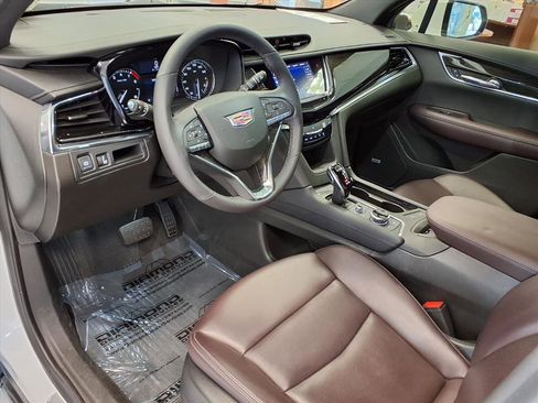 Certified 2022 Cadillac XT6 Premium Luxury image 20