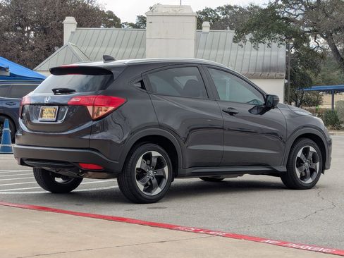 Used 2018 Honda HR-V EX-L image 4