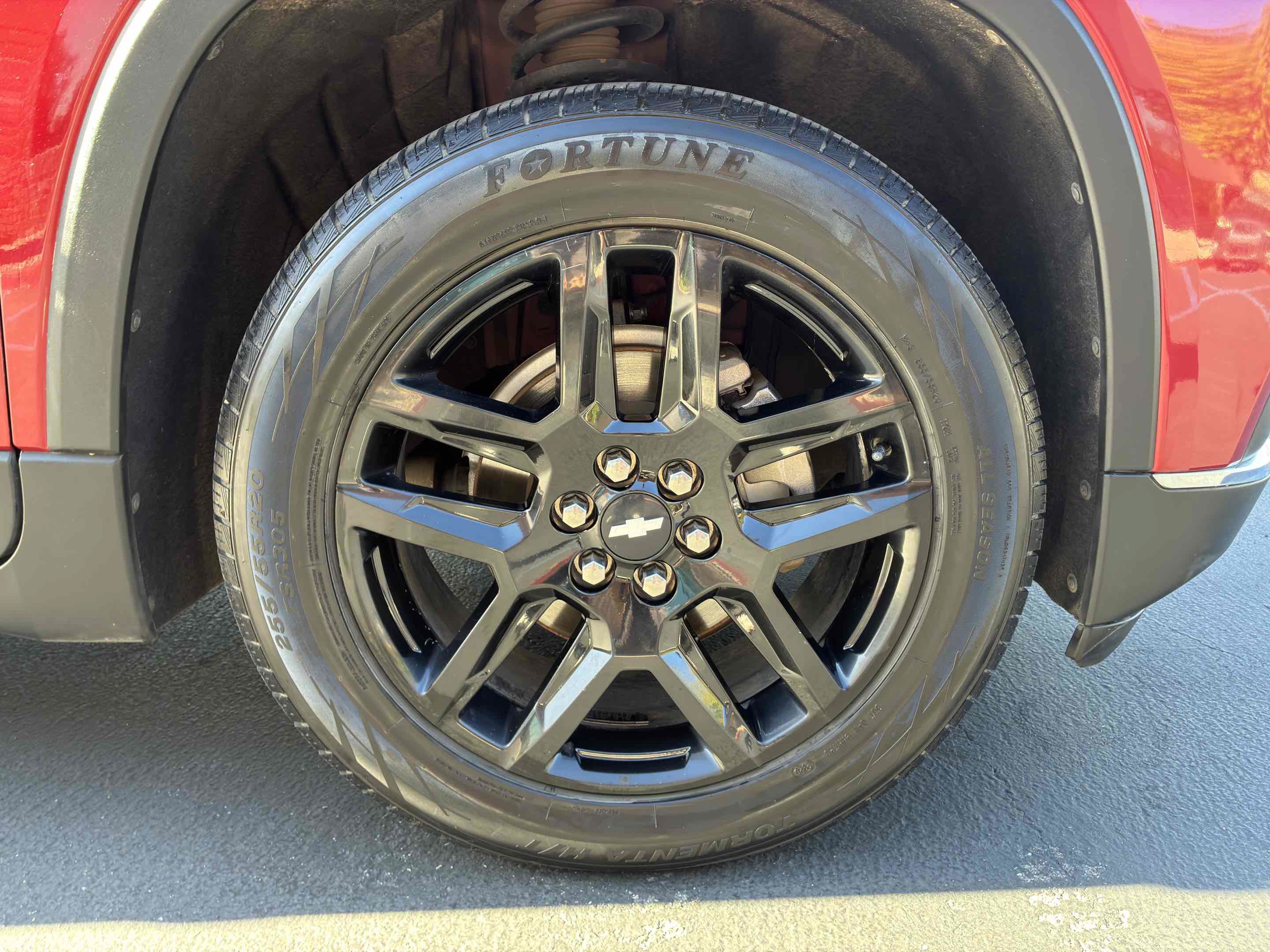 Used 2018 Chevrolet Traverse LT FWD image 12