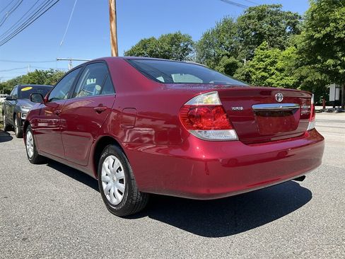 Used 2005 Toyota Camry FWD image 7