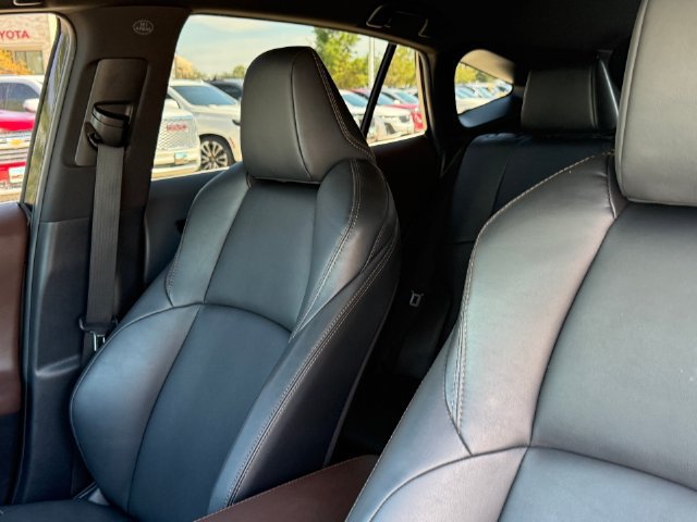 Used 2023 Toyota Venza XLE AWD/4WD image 16