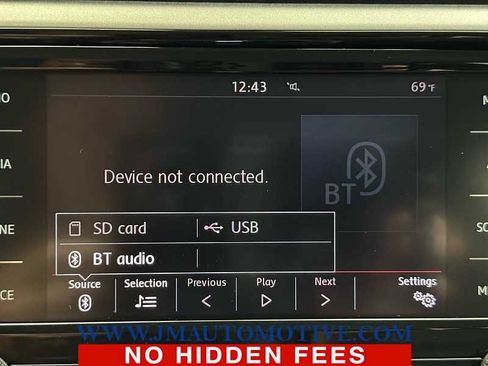 Used 2020 Volkswagen Passat 2.0T SE FWD image 22