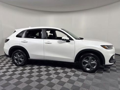 New 2026 Honda HR-V LX image 7