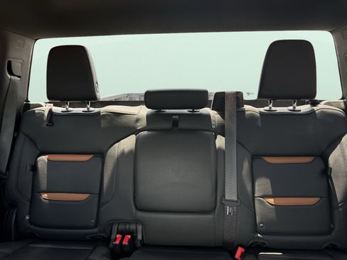 Used 2024 GMC Sierra 1500 AT4 image 65