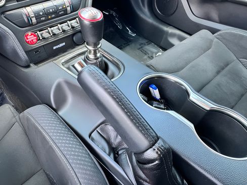 Used 2017 Ford Mustang Shelby GT350 w/ Electronics Package RWD image 28