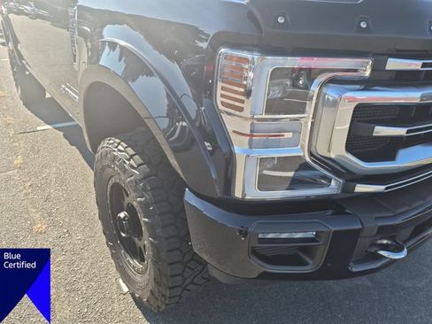 Certified 2022 Ford F250 Platinum w/ FX4 Off-Road Package AWD/4WD image 9