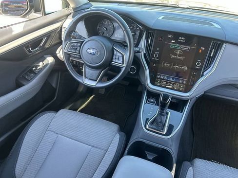 Used 2025 Subaru Outback Premium AWD/4WD image 16