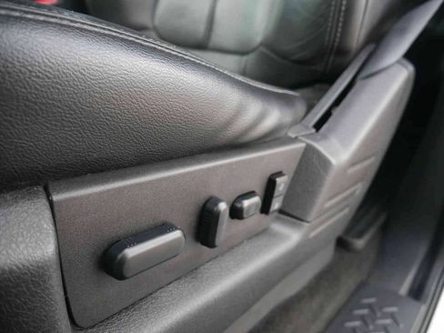 Used 2014 Ford F150 Lariat w/ Equipment Group 502A Luxury AWD/4WD image 33