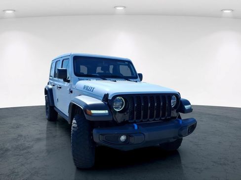 Used 2023 Jeep Wrangler Unlimited w/ Sun & Screen Package AWD/4WD image 7