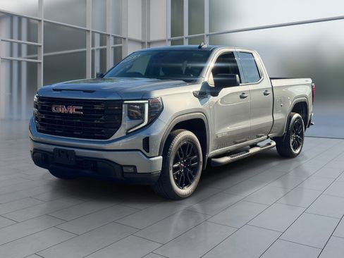 Used 2023 GMC Sierra 1500 Elevation AWD/4WD image 1