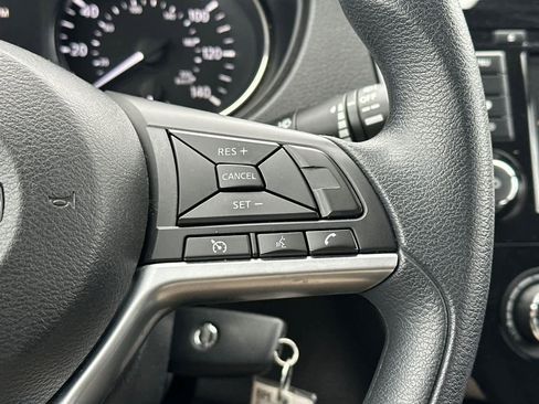 Used 2022 Nissan Rogue Sport S image 26