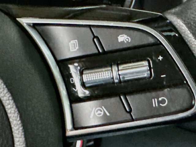 Certified 2024 Kia Forte LXS w/ LXS Technology Package FWD image 10