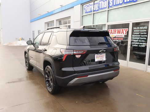 New 2026 Chevrolet Equinox LT w/ Convenience Package II image 8
