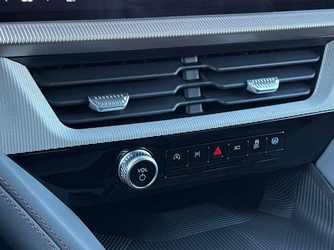 New 2026 Ford Explorer Active w/ Active Comfort Package image 21