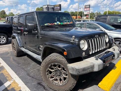 Used 2016 Jeep Wrangler Unlimited Sahara w/ Connectivity Group AWD/4WD image 1