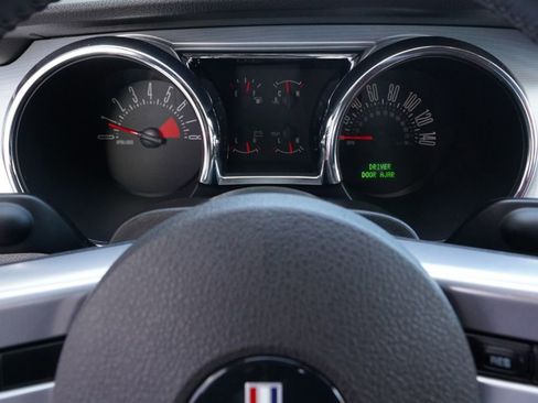 Used 2006 Ford Mustang GT Premium RWD image 20