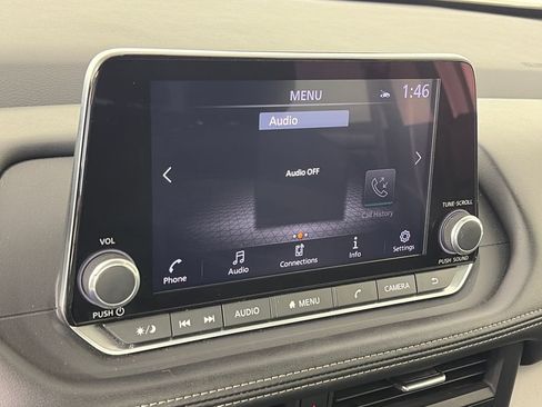 Used 2024 Nissan Rogue SV AWD/4WD image 19