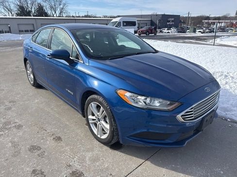 Used 2018 Ford Fusion S image 4