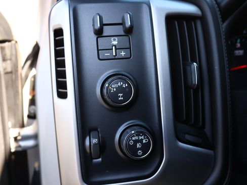 Used 2018 GMC Sierra 1500 SLT w/ SLT Premium Package image 13