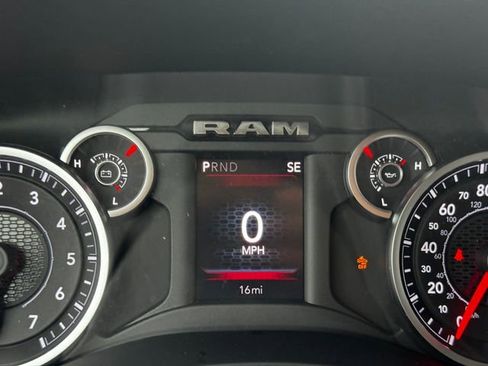 New 2026 RAM 2500 Tradesman AWD/4WD image 26