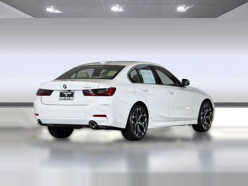 Used 2026 BMW 330i Sedan w/ Convenience Package RWD image 9