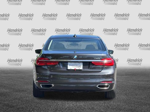 Used 2017 BMW 740i RWD image 6