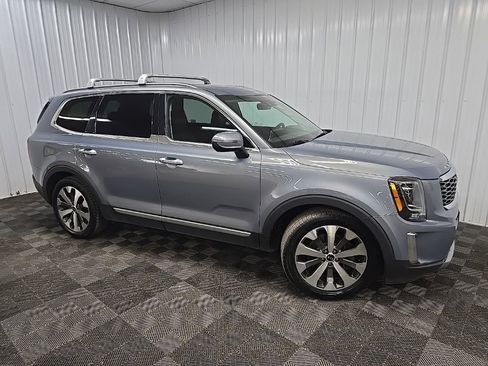 Used 2020 Kia Telluride S w/ S 8 Passenger Seating Package AWD/4WD image 1