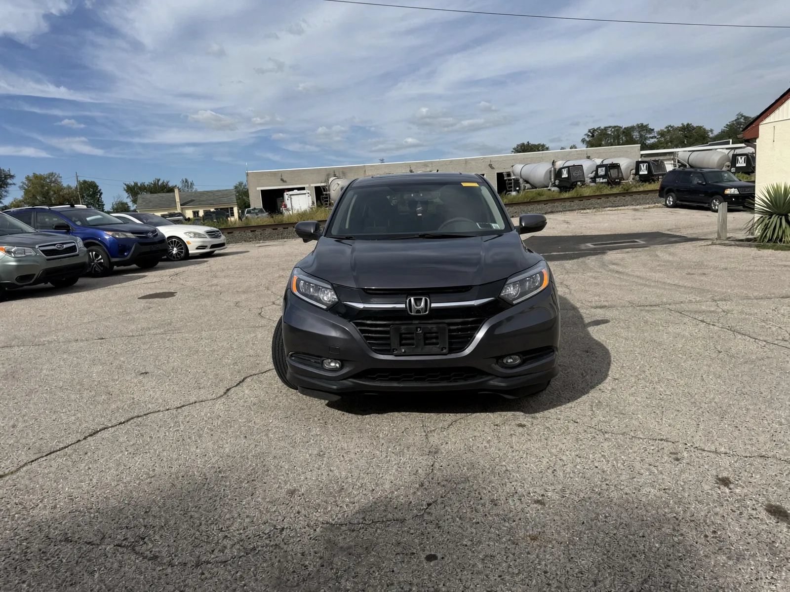 Used 2018 Honda HR-V EX image 2