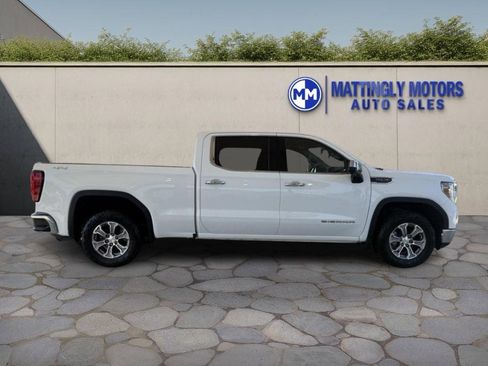 Used 2021 GMC Sierra 1500 SLT w/ SLT Convenience Package image 2
