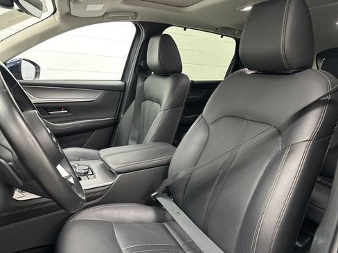 Certified 2024 MAZDA CX-90 Plug-In Hybrid w/ Preferred AWD/4WD image 16