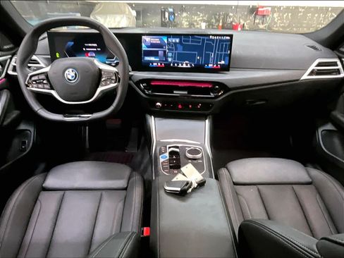 Used 2025 BMW i4 eDrive40 w/ Premium Package RWD image 14