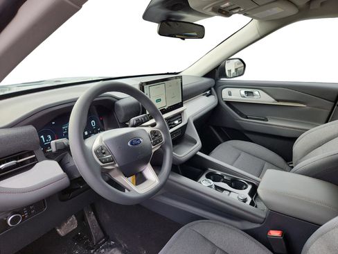 New 2026 Ford Explorer Active image 11