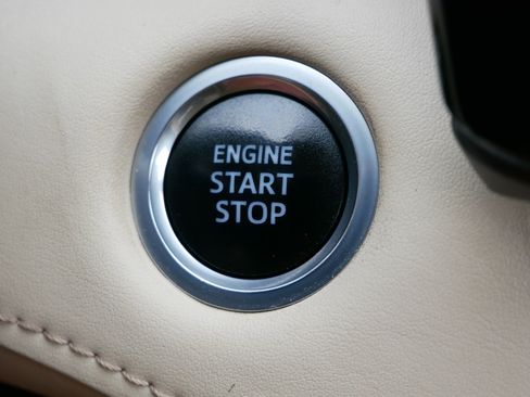 Used 2021 Toyota Highlander Limited image 28