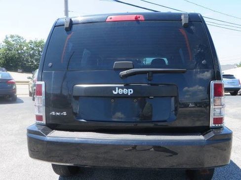 Used 2012 Jeep Liberty Sport image 33