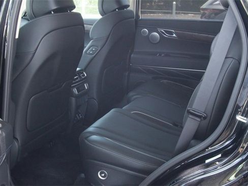 New 2025 Genesis GV80 3.5T Advanced image 18